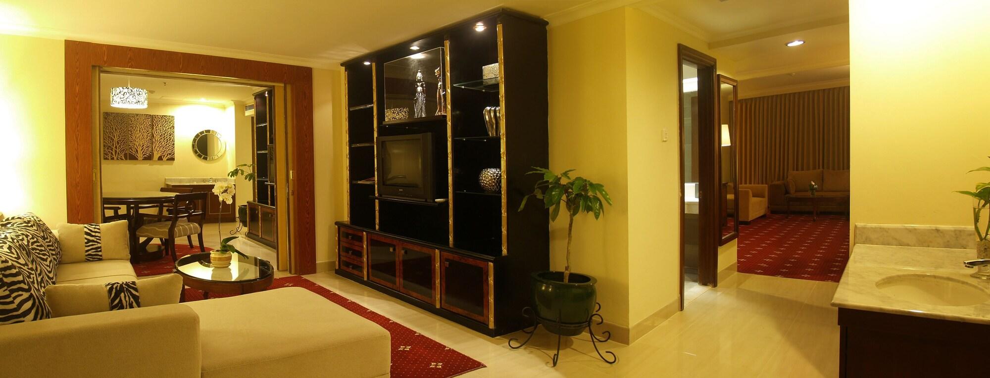 Aston Tropicana Hotel Bandung Dış mekan fotoğraf