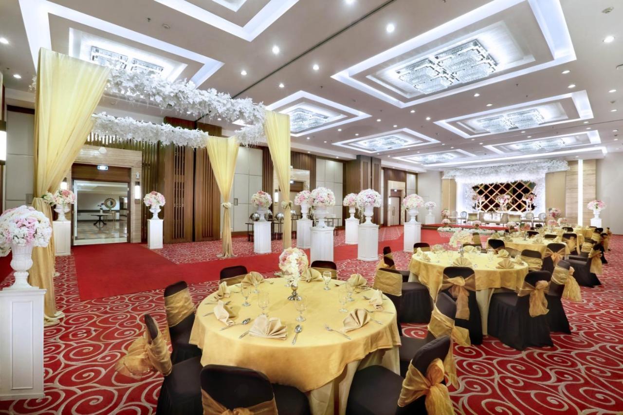 Aston Tropicana Hotel Bandung Dış mekan fotoğraf