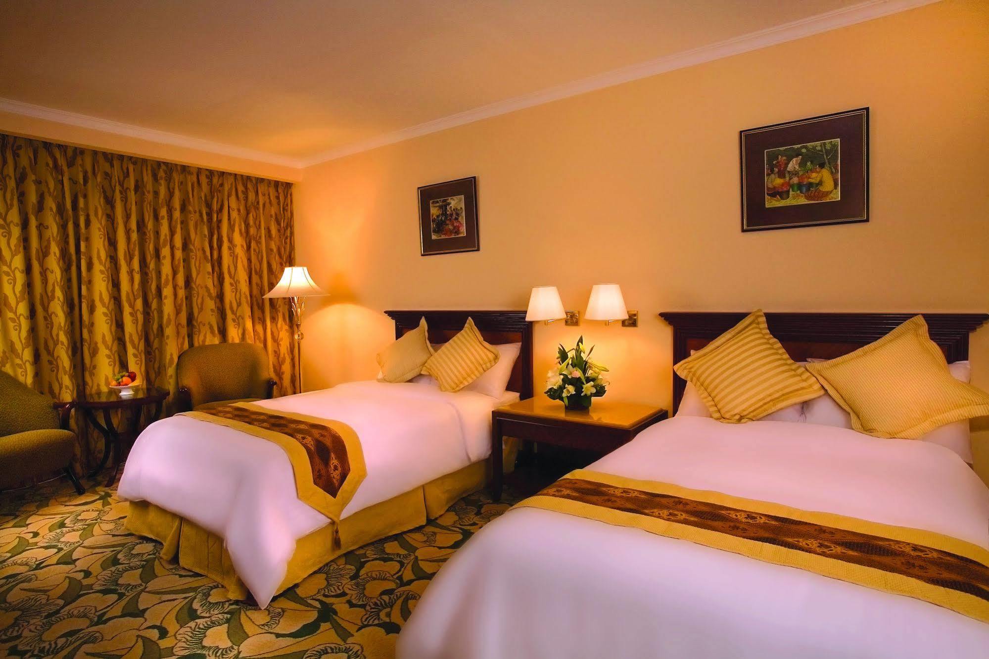 Aston Tropicana Hotel Bandung Dış mekan fotoğraf