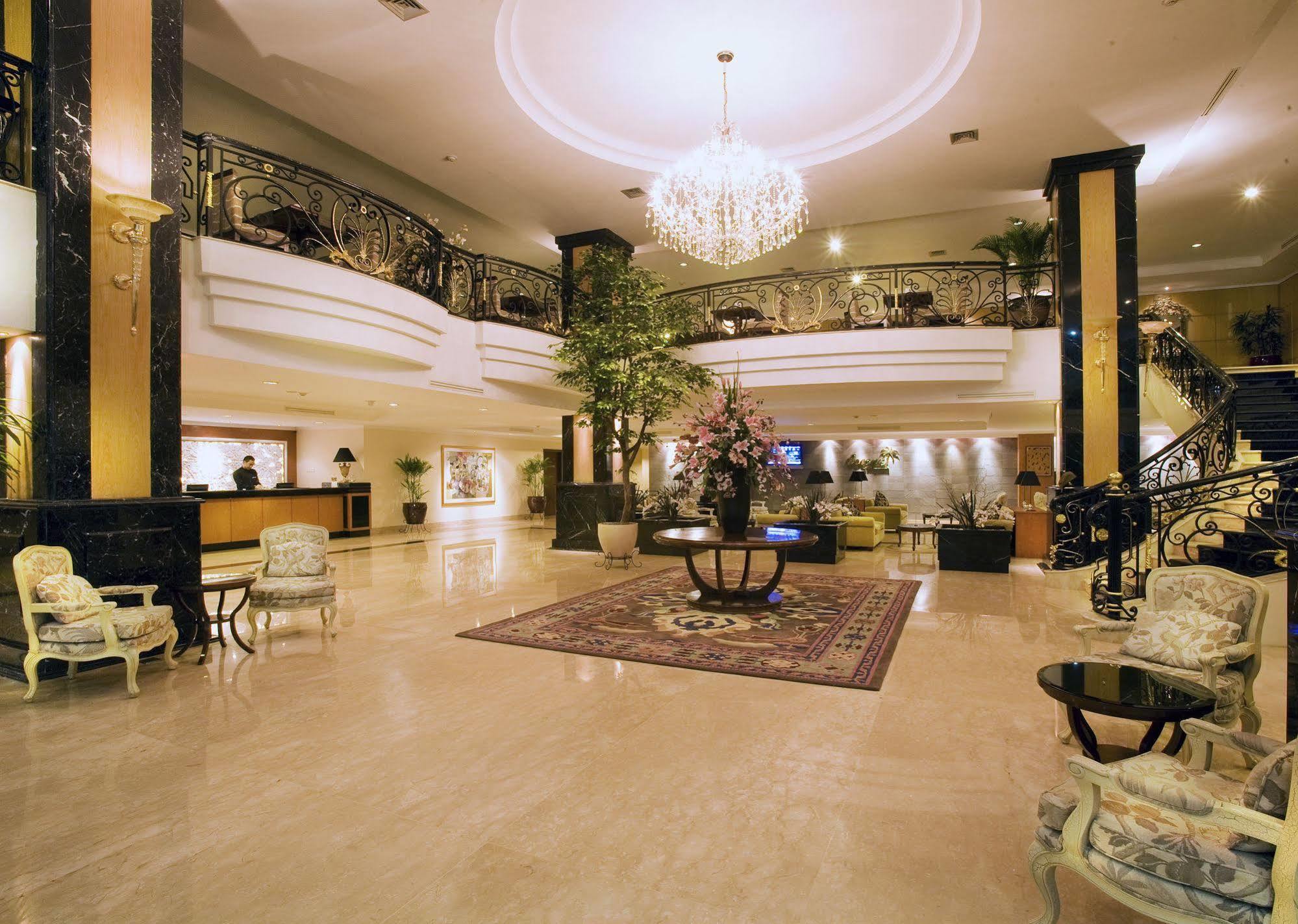 Aston Tropicana Hotel Bandung Dış mekan fotoğraf